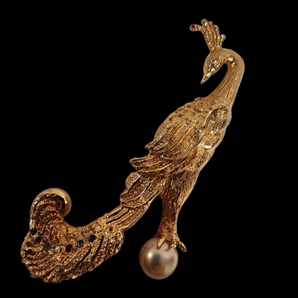 Vintage Oleg Cassini 1964 brooch peacock rhinestones and faux pearl gold  A0033 - Picture 2 of 16